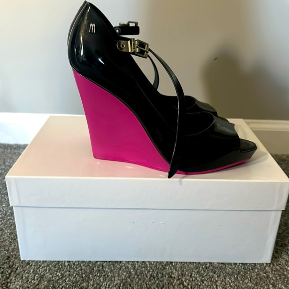 Melissa wedges!  Black/Pink Size 9 - Picture 1 of 5